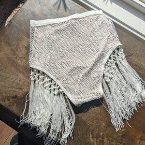 Eastnwest Label fringe bottom